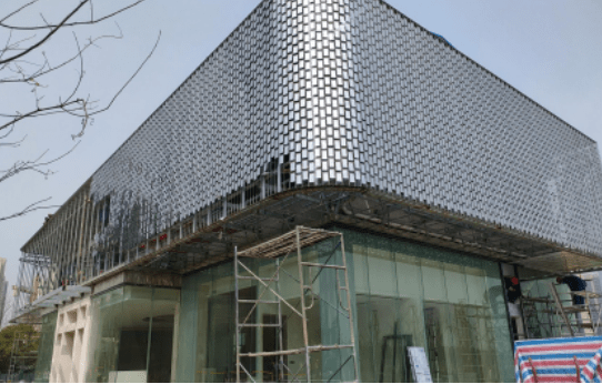 铝合金建筑材料的发展现状及应用-季华铝材